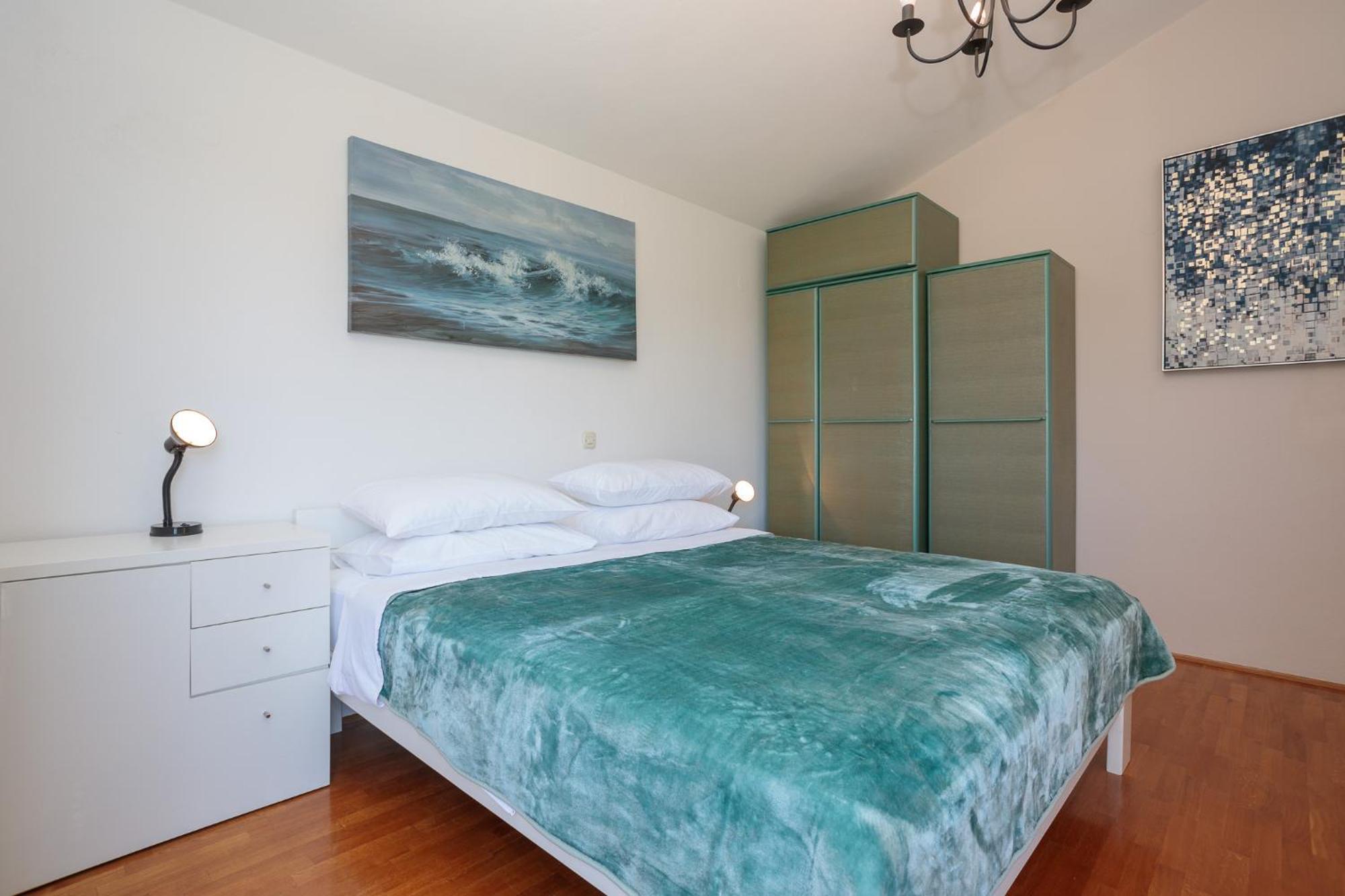 Apartments Delfin Krk Town Bagian luar foto