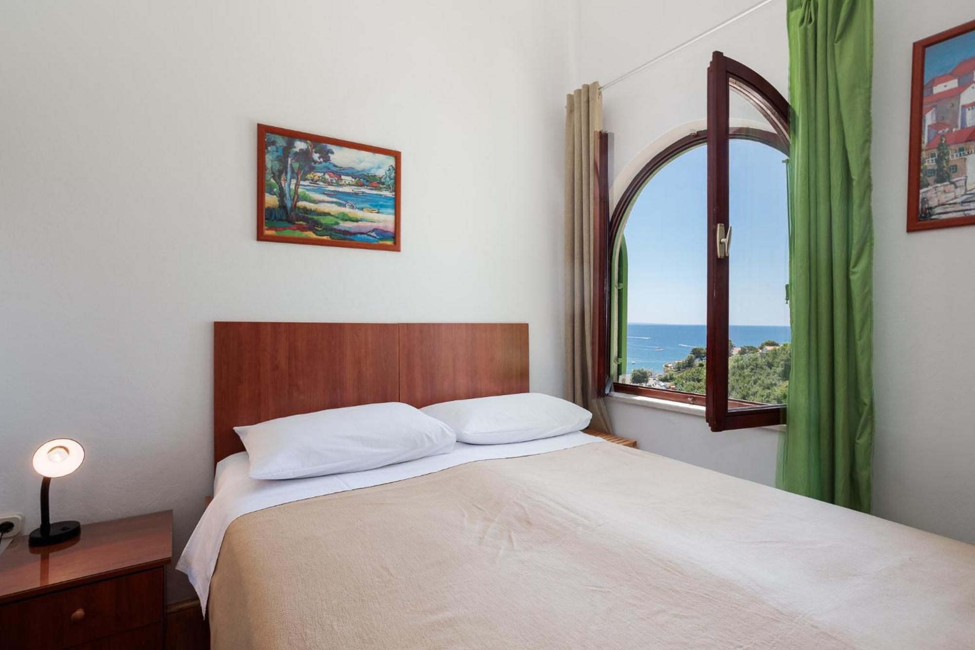Apartments Delfin Krk Town Bagian luar foto