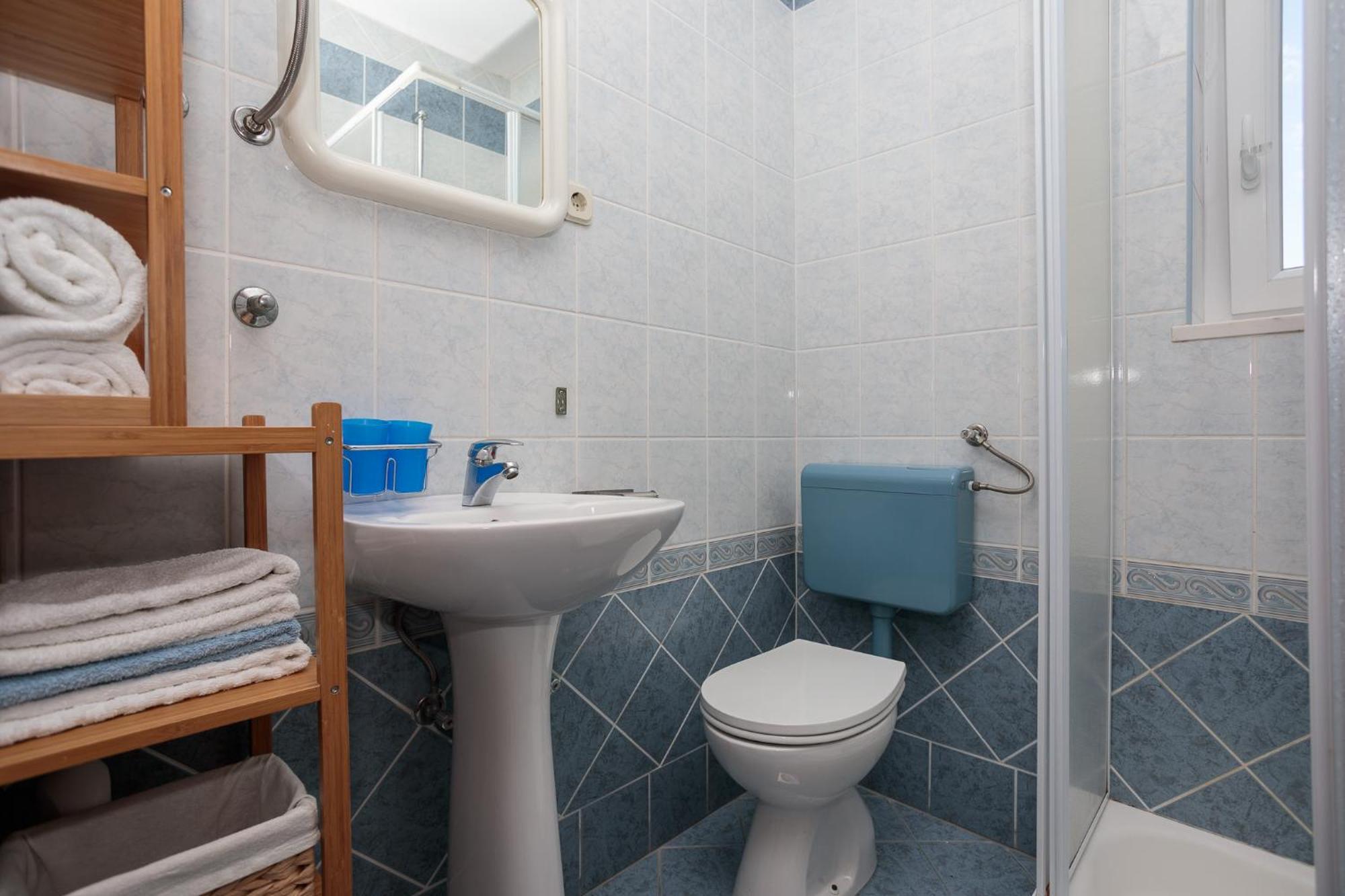 Apartments Delfin Krk Town Ruang foto